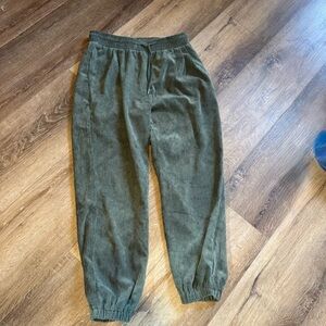 Entero Women’s Olive Green Corduroy Joggers | Size Medium | Cozy Lounge Pants